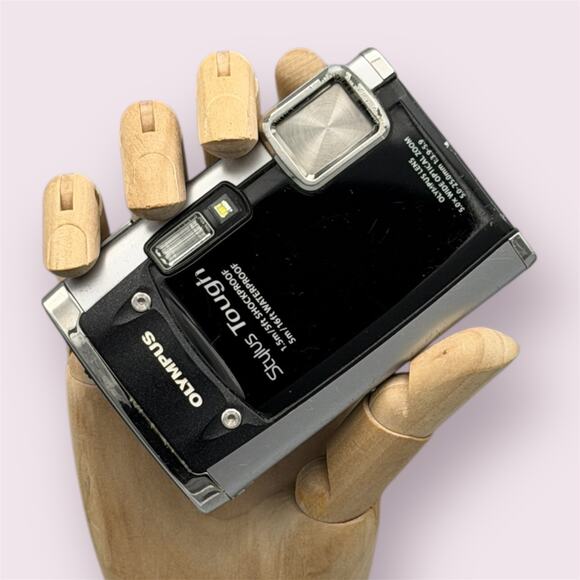 Olympus Tough 6020 Digital Camera | 14MP | Black - Picture 1 of 5